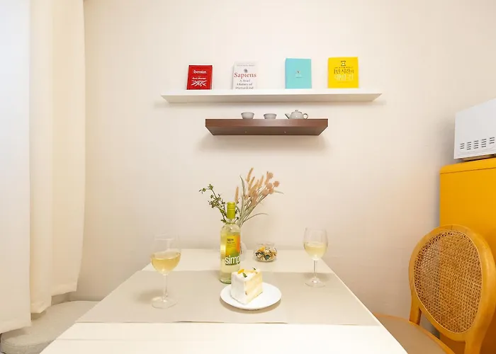 Refresh Seongsu 2br House With Dining For 5 Near Forest Station *