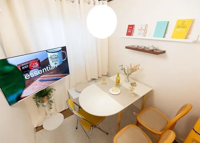 Refresh Seongsu 2br House With Dining For 5 Near Forest Station *
